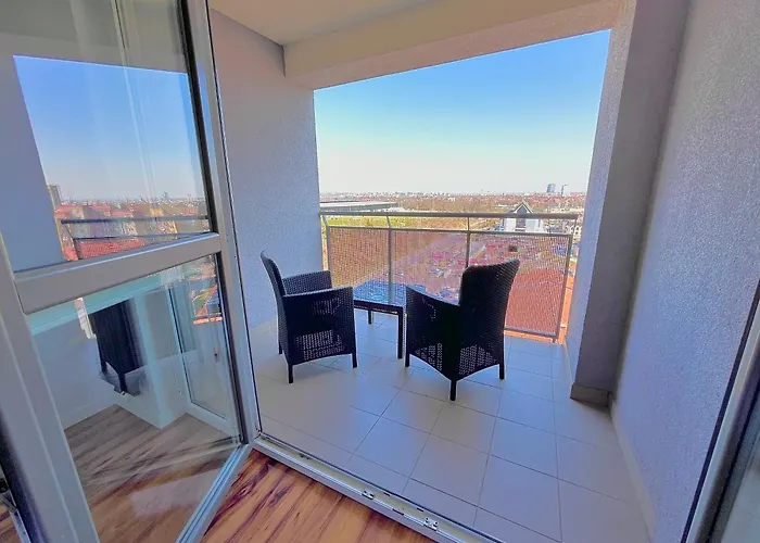 Sky View Santocka Апартаменты